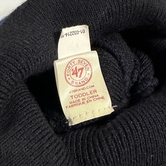 Vintage Toddler NFL Vancouver Canucks Toque - Picture 6 of 7